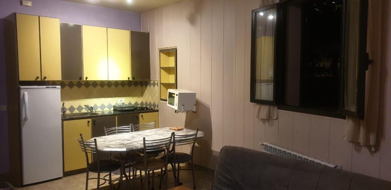 Stone Chalets Fārayyā Esterno foto